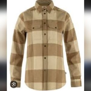 Fjällräven Women's XL Canada Shirt in a brown and tan plaid pattern